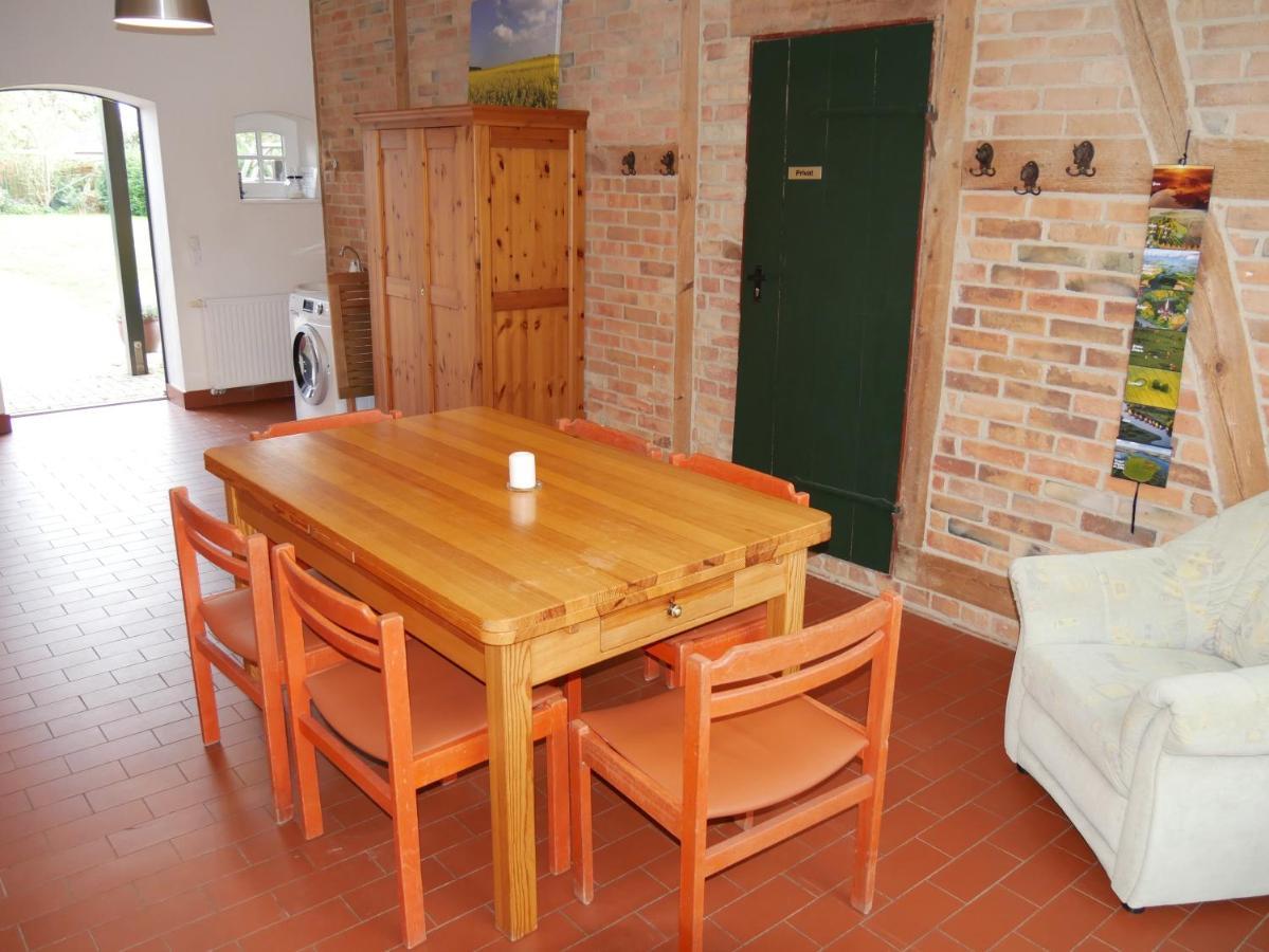 Lindenhof, Wohnung 1, Giebel Vipperow المظهر الخارجي الصورة